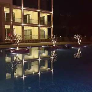 villa-le-palms-resort-spa.udaipurhotels.org/